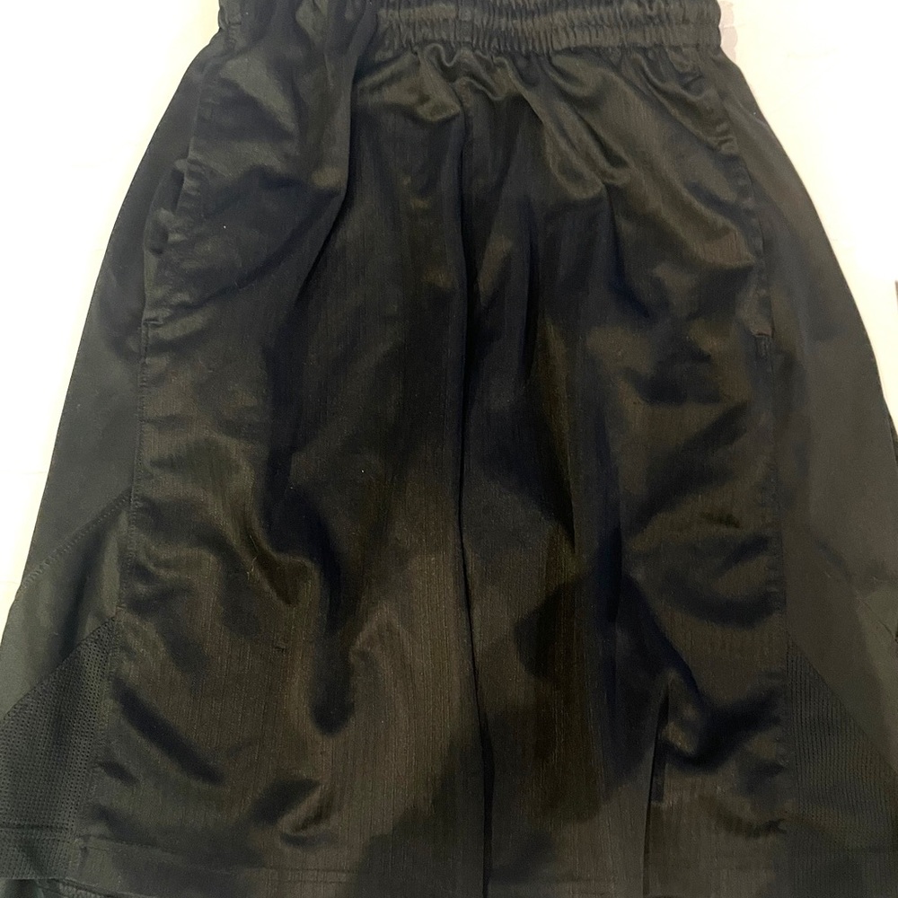 Men’s Nike Small Black Workout Athletic Basketball Shorts